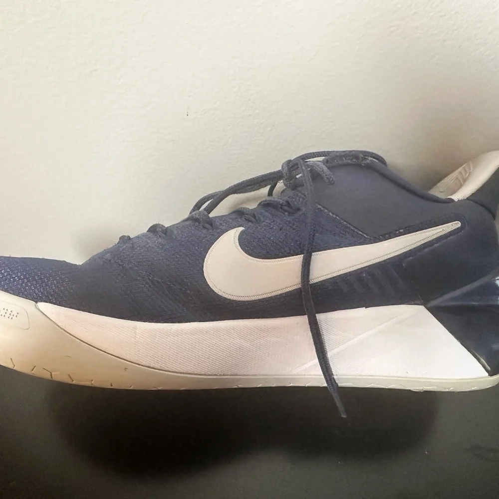 Nike Kobe AD Midnight Navy. Size 7Y. - Preowned